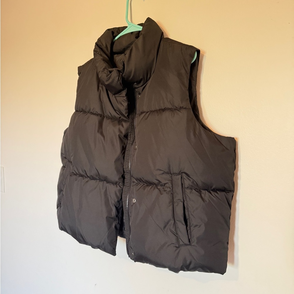 Old Navy Puffer Vest Black Women’s Size Large | Lightweight Quilted Winter Vest